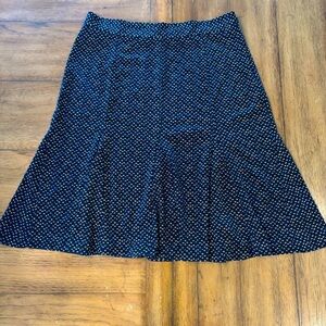Talbots Jersey Knit Geo Print Skirt, size 8, Office Summer Comfy Everyday School